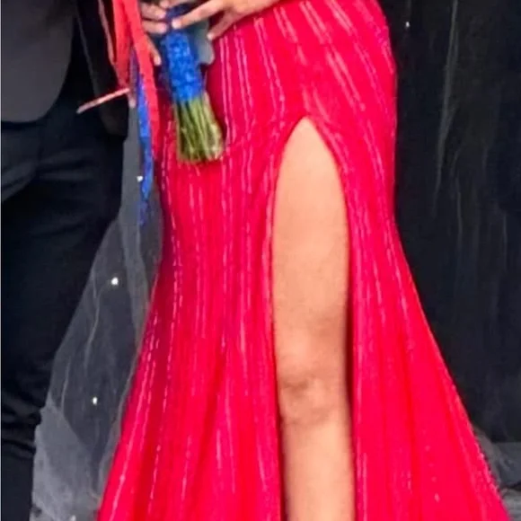 Sherri Hill Red Prom Dress - Picture 4 of 9